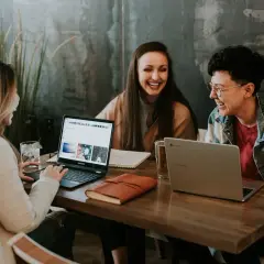 Kurs maturalny w Warszawie – skuteczne przygotowanie z możliwością nauki online