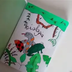 Jak ozdobić zeszyt do biologii, by uczyć się z przyjemnością i stylem