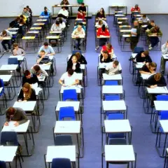 Jak napisać referat z chemii - unikaj błędów i zrób to dobrze