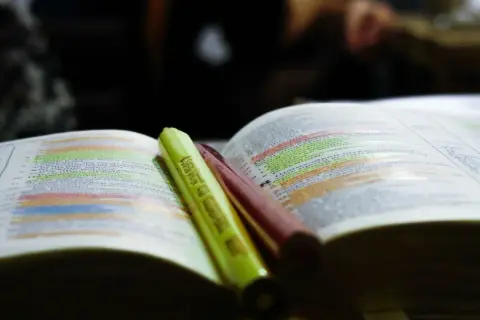 Jak szybko uczyć się na pamięć i unikać zapominania ważnych informacji