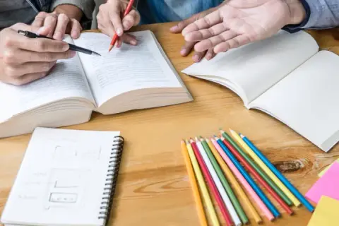 Jaki zeszyt na studia? Wybierz najlepszy dla swoich potrzeb