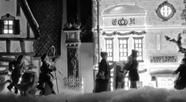 Czego uczy opowieść wigilijna? Lekcje o empatii i relacjach