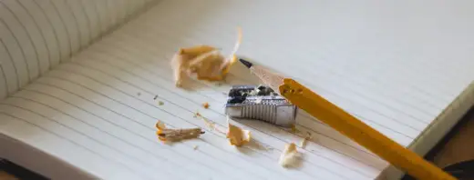 Jak pisać w zeszycie w jedną linię i uniknąć bałaganu w notatkach