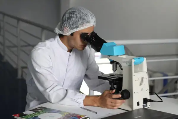 Jak zdać maturę z biologii - skuteczne strategie i porady na sukces